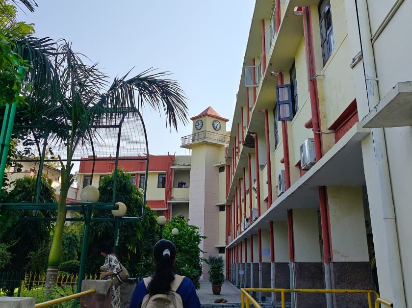 Shyam Lal College Campus photo 24